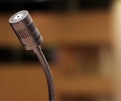 microphone-2316268_1280